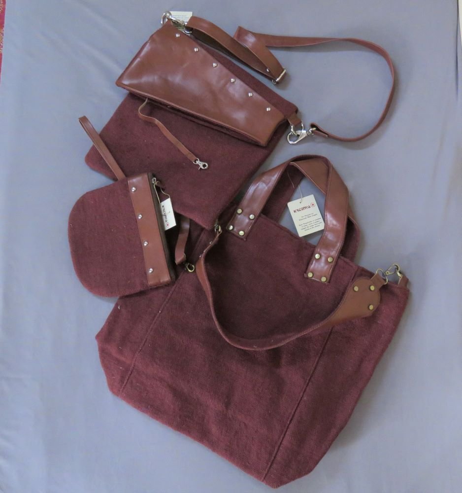 Women's Vigo Leather Shoulder Baguette Bag In Burgundy | Isabel Marant US